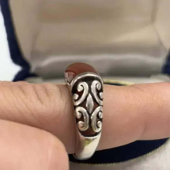 Sold - Picture 3 of 4